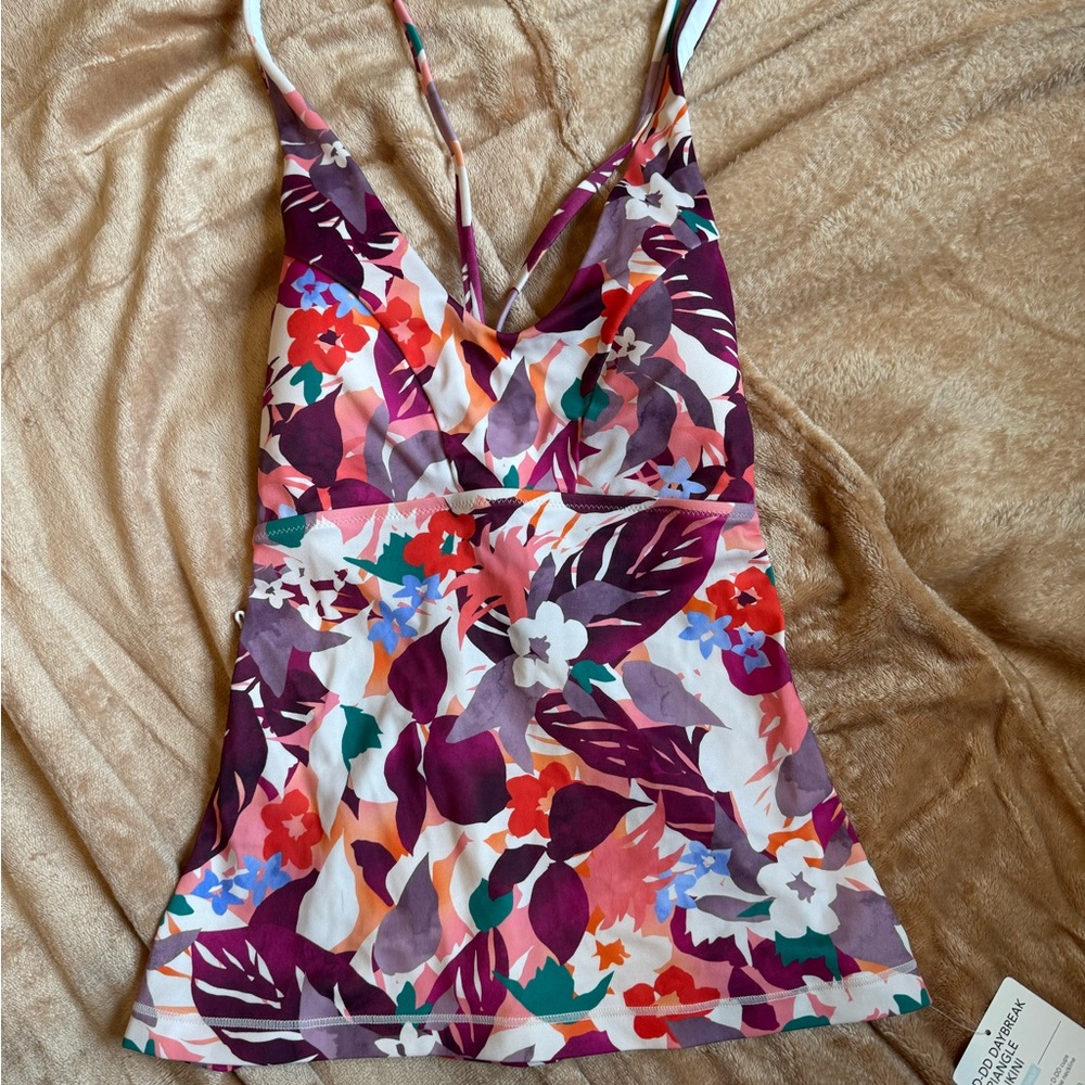 Athleta Purple and Red Fitted Camisole